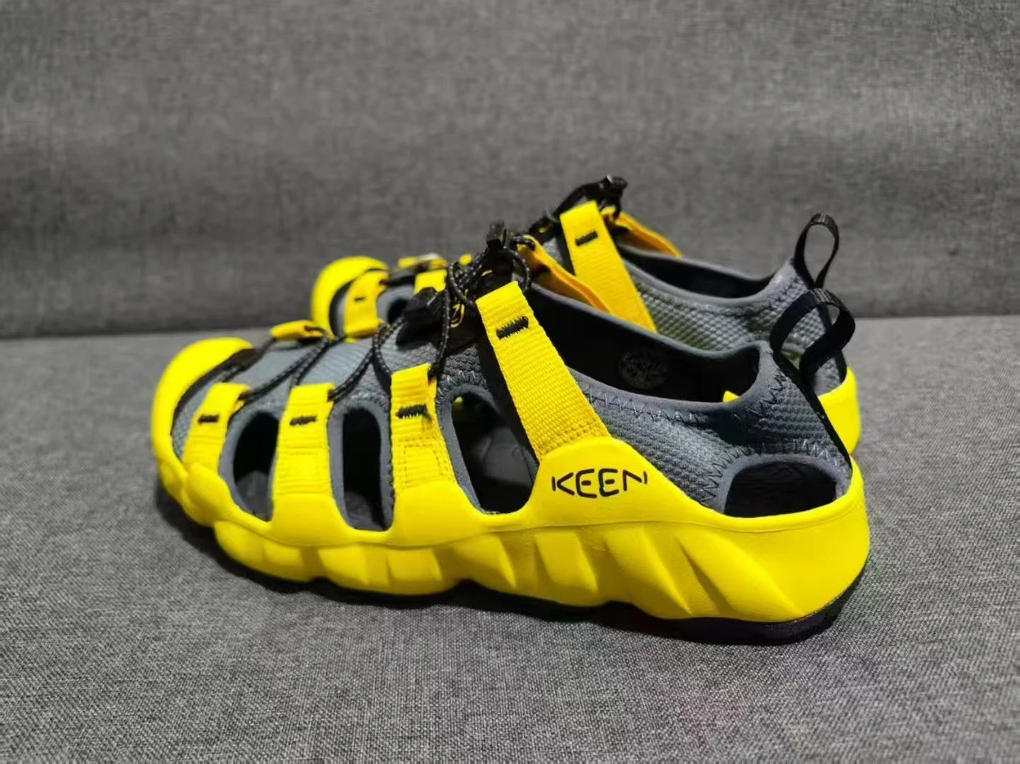 VIPOL Men's Breathable Outdoor Sandals – Comfort Meets Adventure image