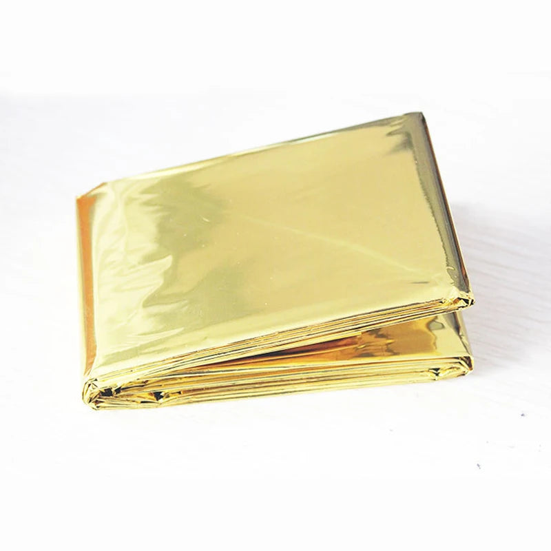 Folding Emergency Blanket – Essential Outdoor Survival Gear image 5