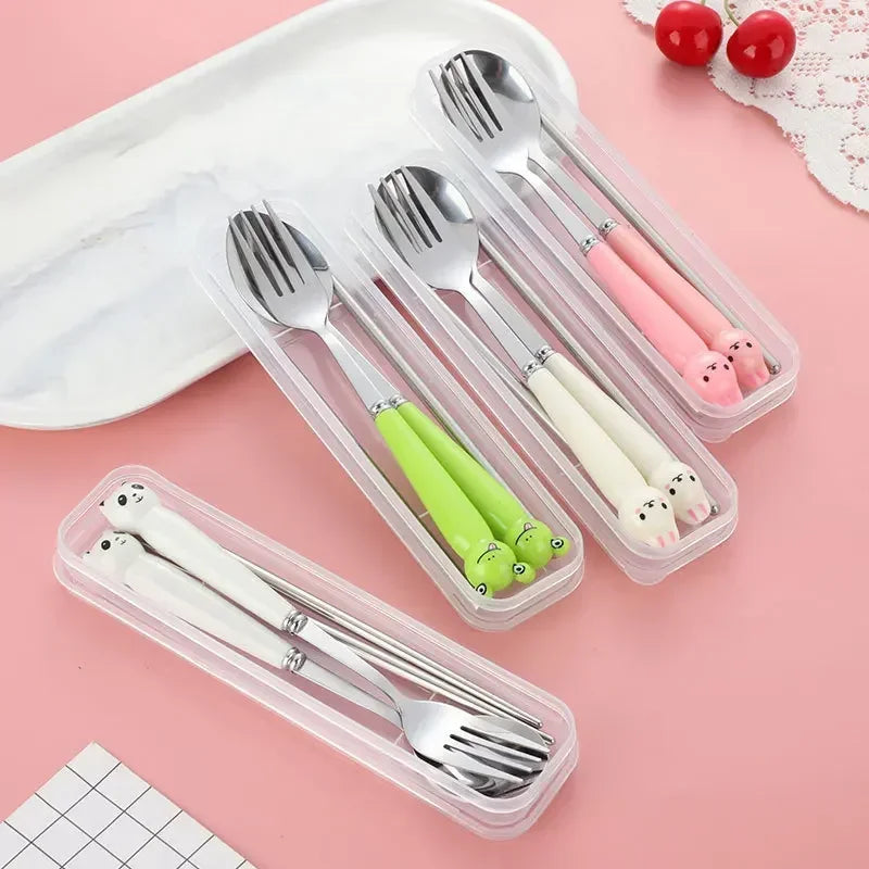 Portable Cartoon Tableware Set for Kids – Fun &amp; Durable Utensils with Case image 0