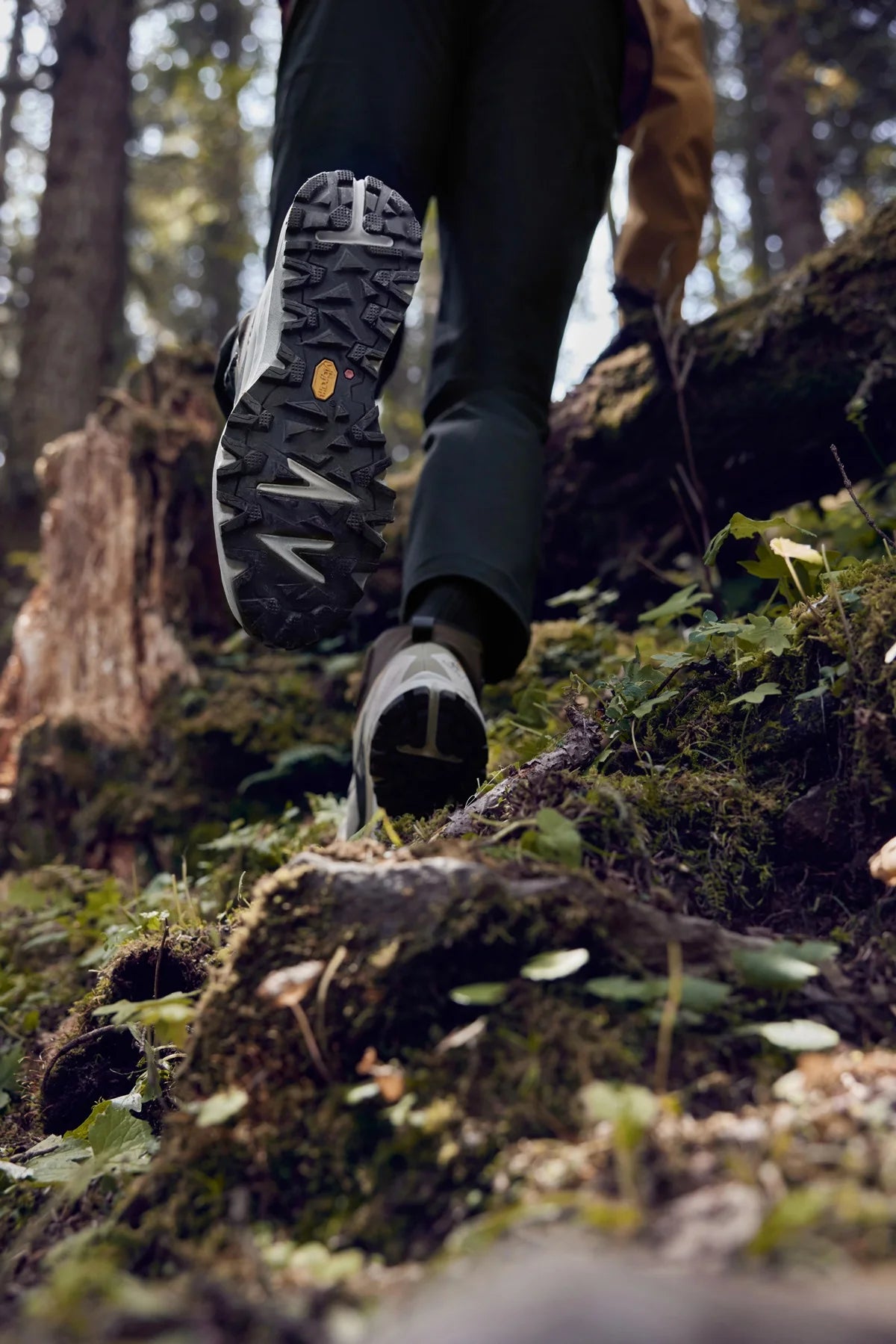KAILAS KUOCANG Gore-tex Mid Waterproof Hiking Shoes for Men – Adventure-Ready Footwear image 2