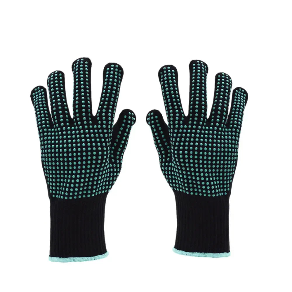Barbecue Anti-scald Gloves – Heat Resistant BBQ Oven Gloves for Cooking - Silicon Green Dot image