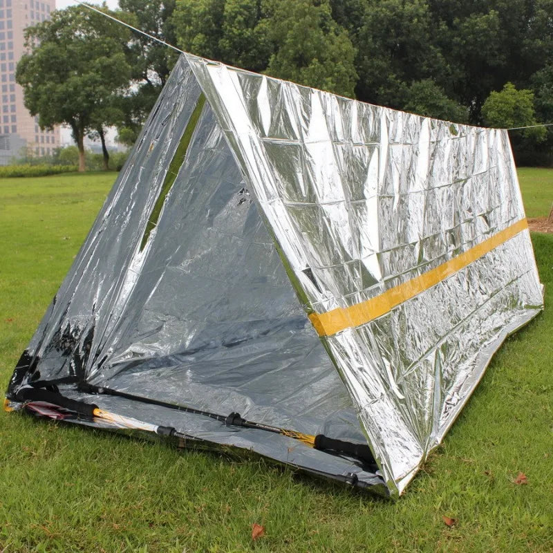 Outdoor Emergency Tent &amp; Survival Blanket – Essential Gear for Adventurers image 5