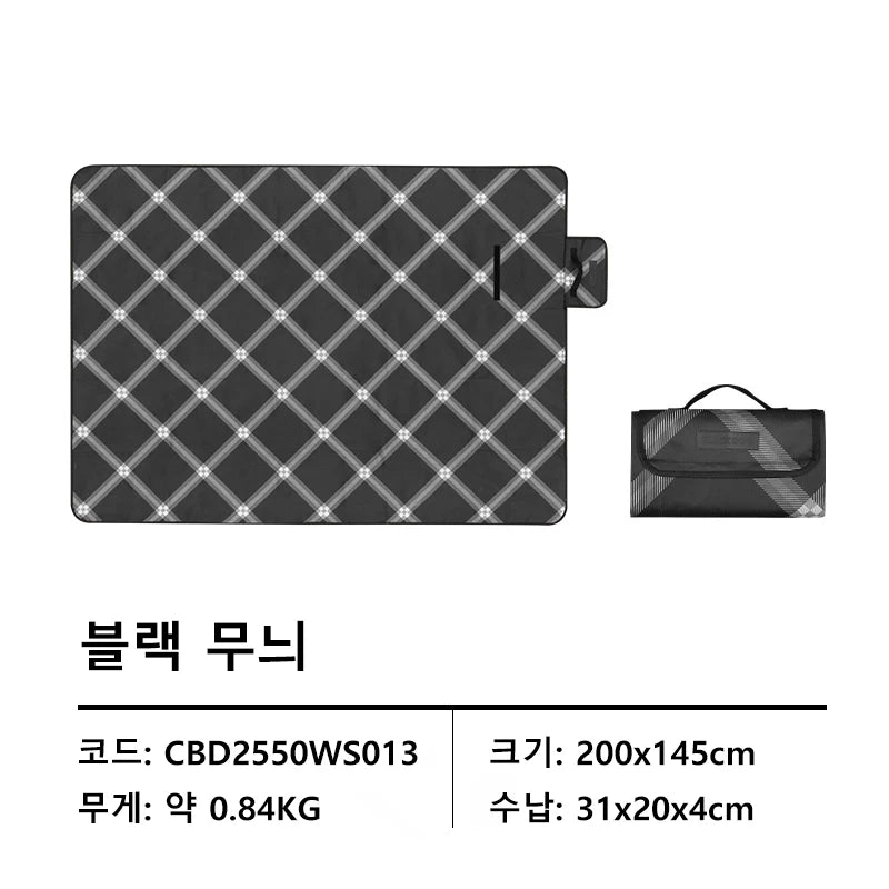 BLACKDOG Summer Picnic Mat – Waterproof &amp; Foldable Beach Blanket - Black image